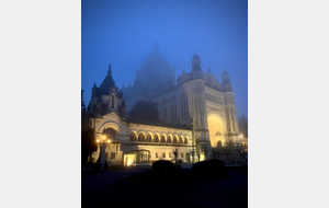 un peu de Tourisme : la basilique Sainte Thèrese de Lisieux.