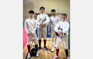 Les 2 équipes M15 : Arthur/Ethan et Raphaël/Clément - Duel en Duo - Bron 2026.