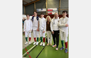 Antoine, Théolan, Loucian, Laurence Fayard (Maitre), Guillaume Gillet (Prévot) et EThan - Vice Champion de France N2 M17 - Corbas - 2026
