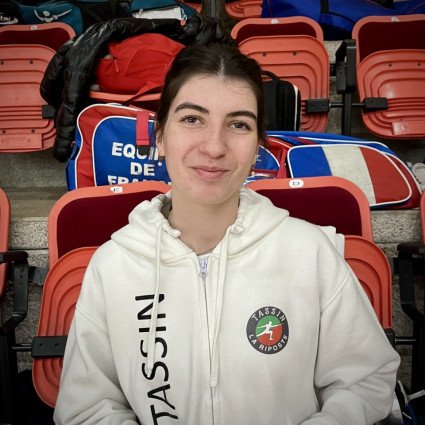 Néomie Reocreux avant sa compétition de reprise en M20.