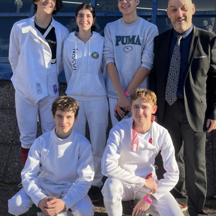 Théolan Vildrac, Noémie Reocreux (Coach), Maël Bernard Guillaume Gillet (Arbitre). 
Antoine Marseille, Louis Charmetant,