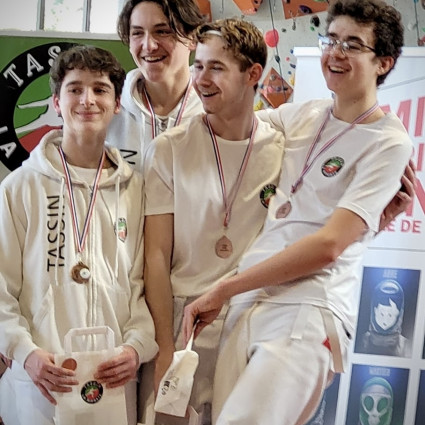 L'équipe M17 (Antoine Marseille, Théolan Vildrac, Louis Charmetant et Maël Bernard) termine 3eme.