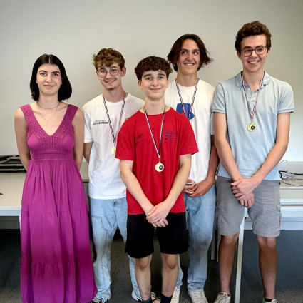 L'équipe M17 (vice championne de France N2) : Louis Charmentant, Antoine Marseille , Théolan Vildrac et Maël Bernard. avec leurs capitaine Noémie Réocreux. AG 2025. 